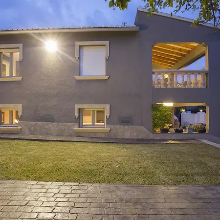 Villa Aurora *